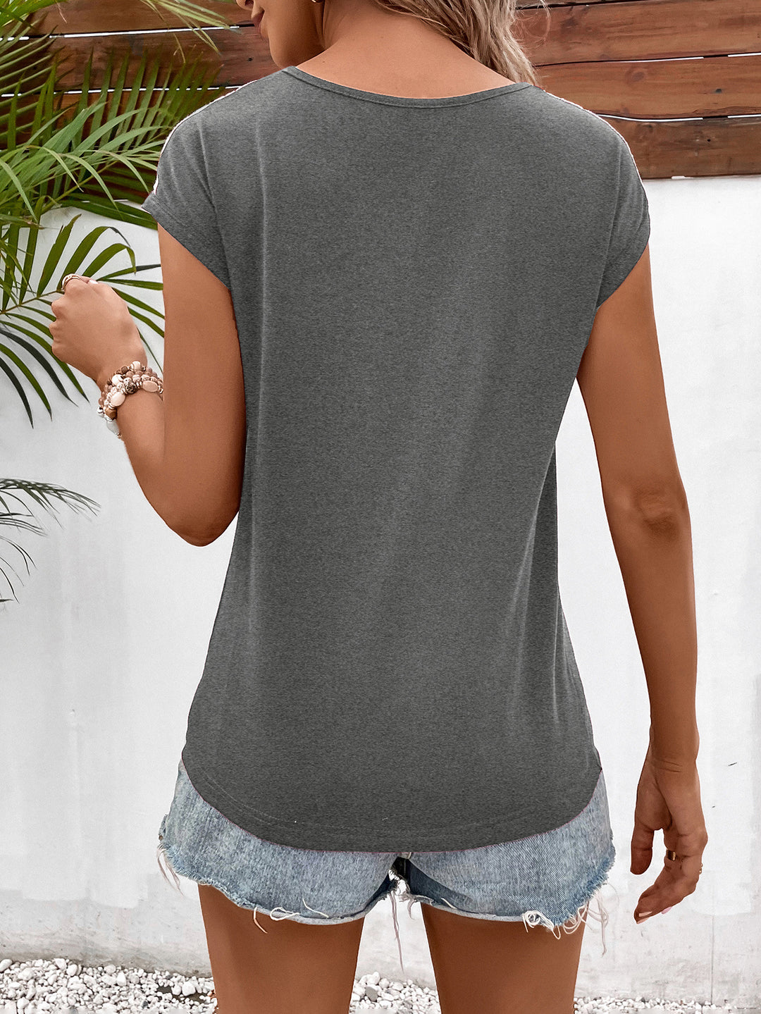 Viola™ - Top met schouder design